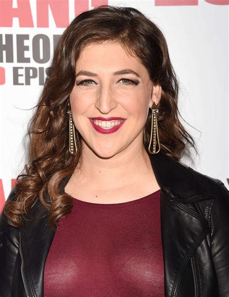 mayim bialik nude|Big Bang Theory star Mayim Bialik flashes breasts on TV